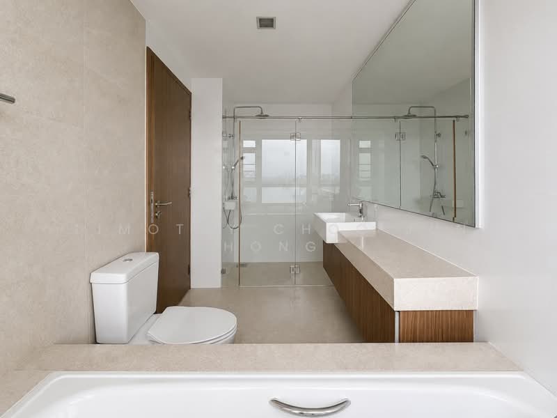 Waterfront Waves, 760 Bedok Reservoir Road, 4 Bedrooms, 1,604 sqft, Condominium For Sale, by Timothy Choo Jun Hong, 500213803 - Master Bathroom - PropertyGuru.com.sg