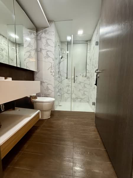 Jewel@Buangkok, , 4 Bedrooms, 1,324 sqft, Condominium For Sale, by Christine Gouw, 500213810 - Bathroom - PropertyGuru.com.sg