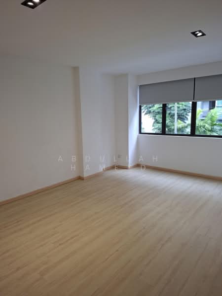 589616, , 3 Bedrooms, 1,500 sqft, Walk-up Apartment For Rent, by Abdullah Hameed, 500213811 - Interior - PropertyGuru.com.sg