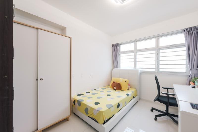 152A Bedok South Road, 152A Bedok South Road, Bedok / Upper East Coast, 3 Bedrooms, 1,216 sqft, HDB Flat For Sale, by Karen Chua, 500213816 - Bedroom - PropertyGuru.com.sg