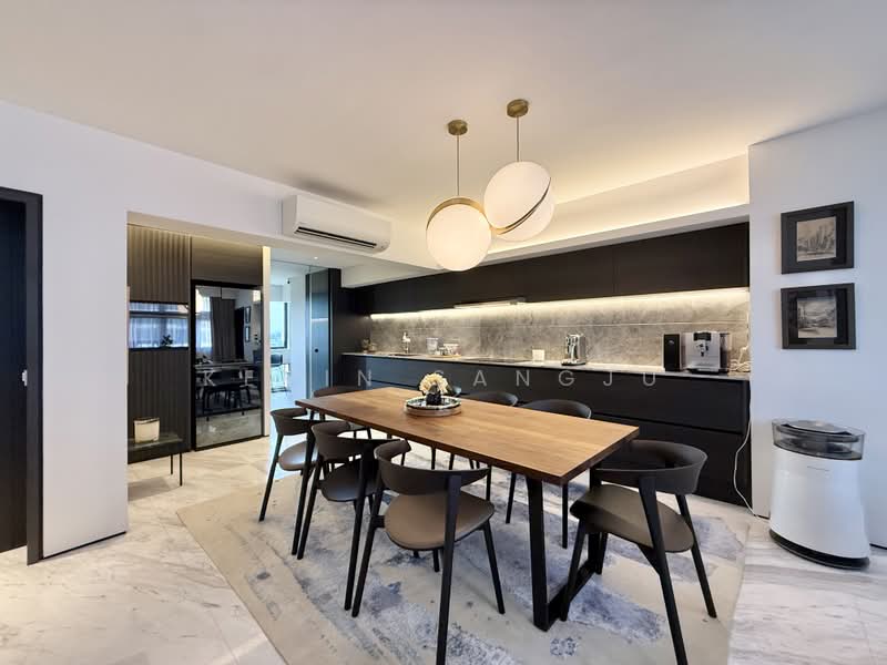 129 Clarence Lane, 129 Clarence Lane, 3 Bedrooms, 1,119 sqft, HDB Flat For Sale, by Kevin Sangju, 500213823 - Dining Area & Kitchen - PropertyGuru.com.sg