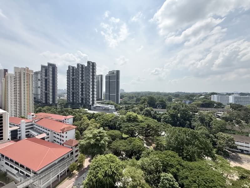 129 Clarence Lane, 129 Clarence Lane, 3 Bedrooms, 1,119 sqft, HDB Flat For Sale, by Kevin Sangju, 500213823 - Unblocked Greenery View - PropertyGuru.com.sg