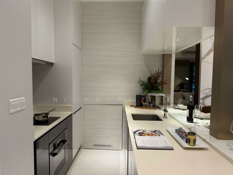 Up@Robertson Quay, 92 Robertson Quay, 2 Bedrooms, 1,044 sqft, Condominium For Sale, by Nicholas Teo, 500213844 - Kitchen - PropertyGuru.com.sg