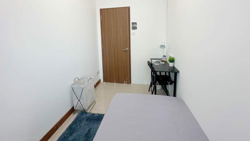 Blue Horizon, 21 West Coast Crescent, Room Rental, 100 sqft, Condominium For Rent, by Philip Tay, 500213853 - Bedroom - PropertyGuru.com.sg