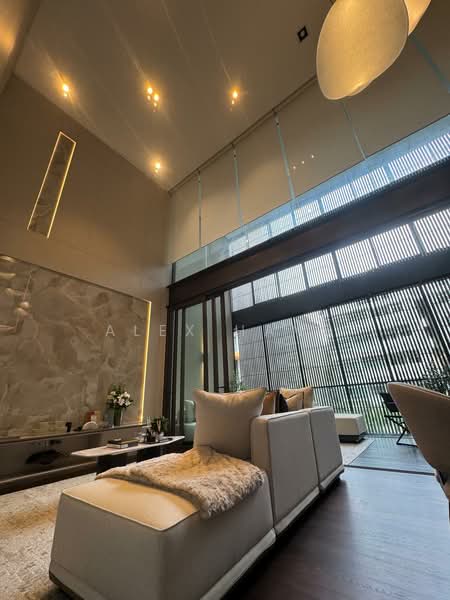 Lloyd SixtyFive, 65 Lloyd Road, 3 Bedrooms, 2,422 sqft, Condominium For Sale, by Alex Hang, 500213858 - Living Room - PropertyGuru.com.sg