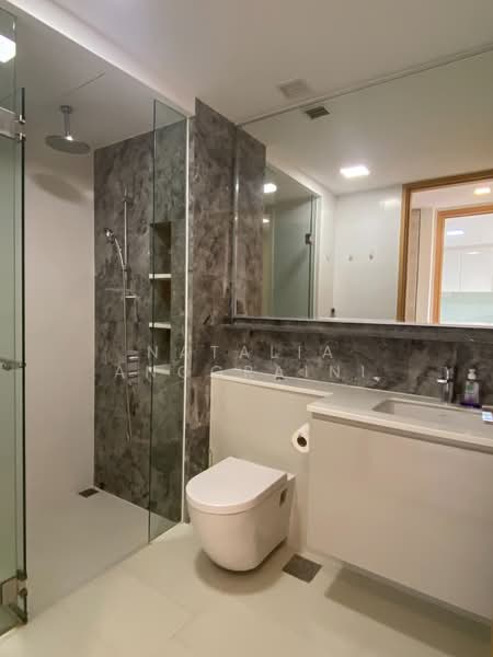 Bartley Residences, 6 Lorong How Sun, 1 Bedroom, 463 sqft, Condominium For Rent, by Natalia Anggraini, 500213871 - Bathroom - PropertyGuru.com.sg