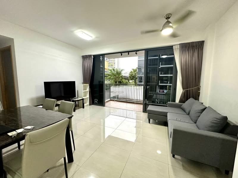 La Fiesta, 60 Sengkang Square, 3 Bedrooms, 829 sqft, Condominium For Sale, by Chris Tan, 500213877 - Living Room - PropertyGuru.com.sg