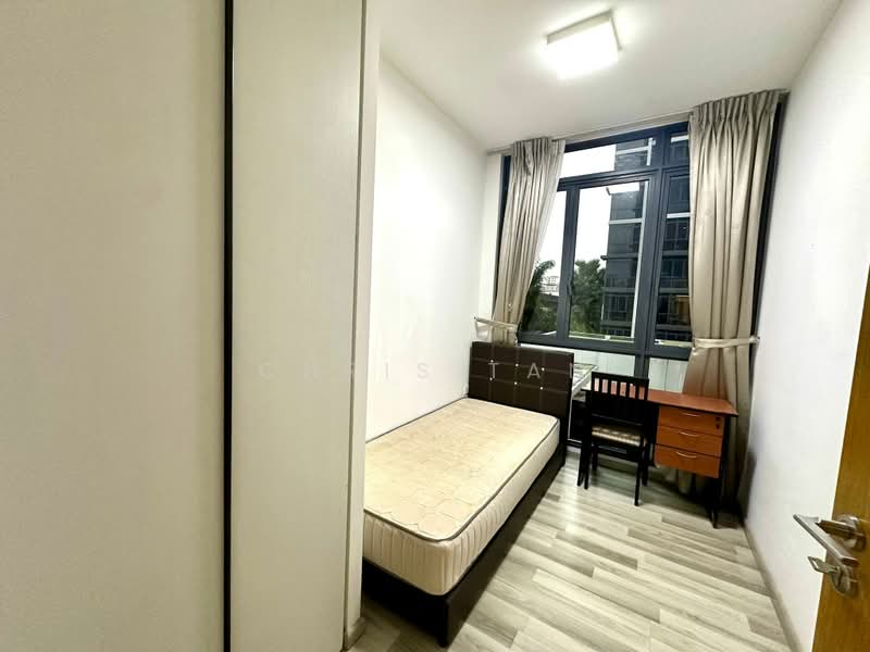 La Fiesta, 60 Sengkang Square, 3 Bedrooms, 829 sqft, Condominium For Sale, by Chris Tan, 500213877 - Bedroom - PropertyGuru.com.sg