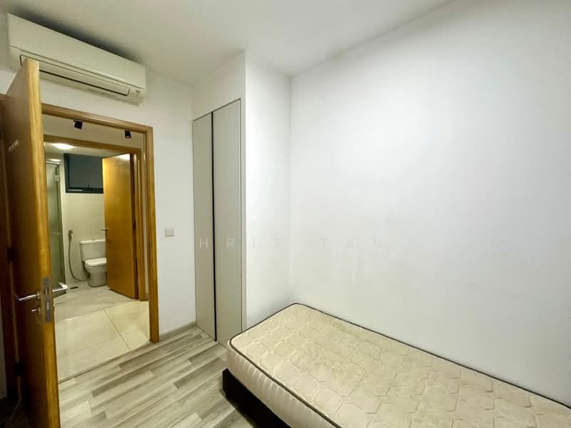 La Fiesta, 60 Sengkang Square, 3 Bedrooms, 829 sqft, Condominium For Sale, by Chris Tan, 500213877 - Bedroom - PropertyGuru.com.sg
