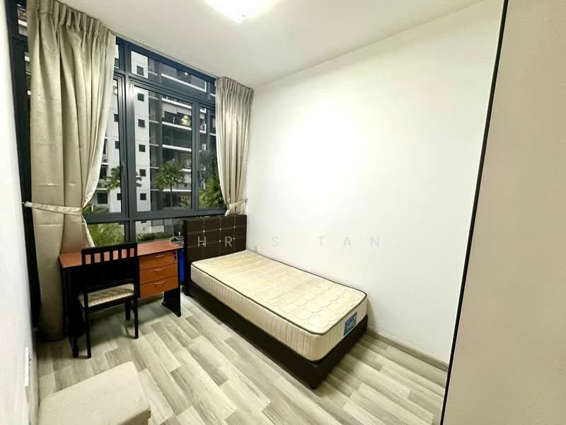 La Fiesta, 60 Sengkang Square, 3 Bedrooms, 829 sqft, Condominium For Sale, by Chris Tan, 500213877 - Bedroom - PropertyGuru.com.sg
