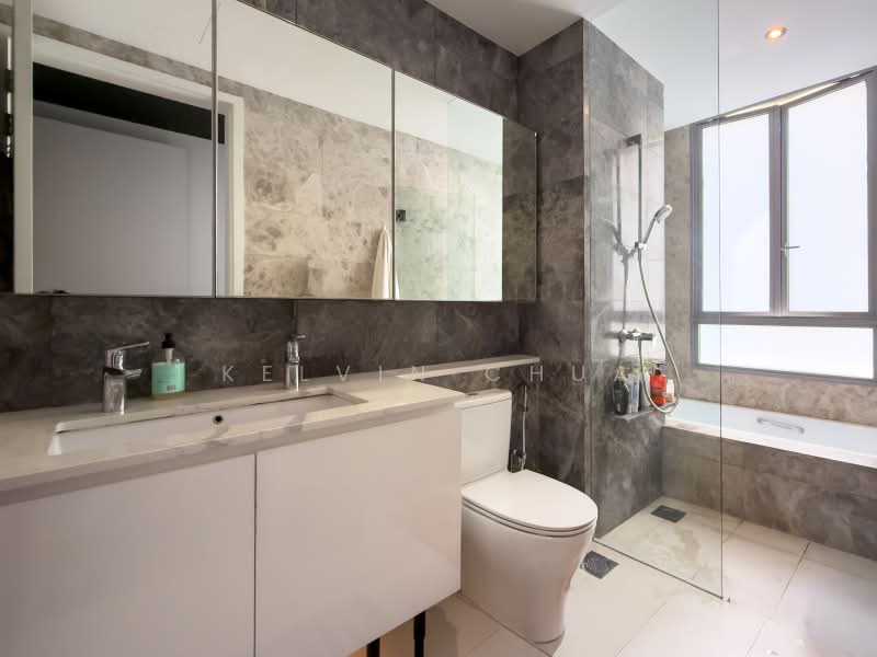 Bedok Residences, 26 Bedok North Drive, 4 Bedrooms, 2,712 sqft, Condominium For Sale, by Kelvin Chua, 500213906 - Bathroom - PropertyGuru.com.sg