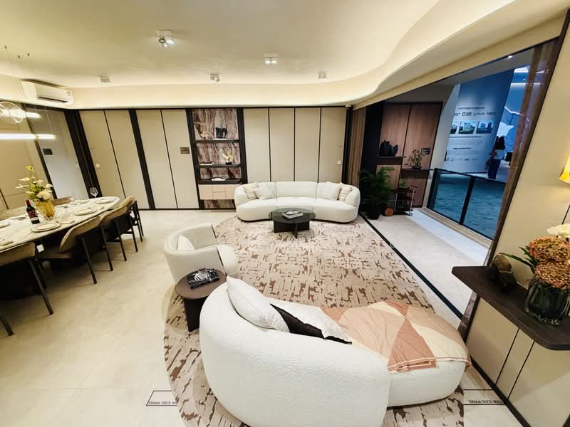 Hudson Place Residences, , 4 Bedrooms, 1,432 sqft, Condominium For Sale, by Murphy Lee, 500213913 - Living Room - PropertyGuru.com.sg
