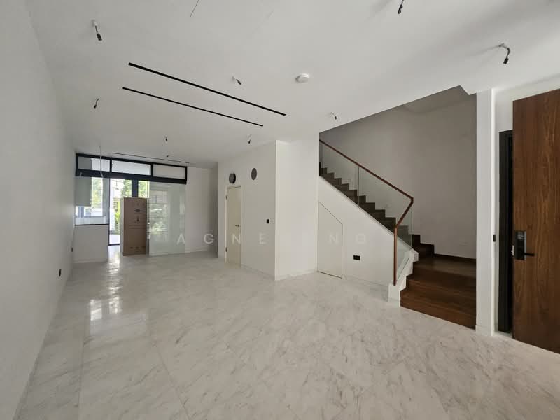 LANDED7772@ Brand New Inter Terrace Ready for move in, , 6 Bedrooms, 4,257 sqft, Terraced House For Sale, by Agnes Ng, 500213926 - Interior - PropertyGuru.com.sg