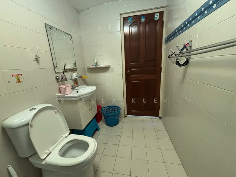 The Dairy Farm, 9 Dairy Farm Road, Room Rental, 160 sqft, Condominium For Rent, by Stella Kuek, 500213937 - Bathroom - PropertyGuru.com.sg