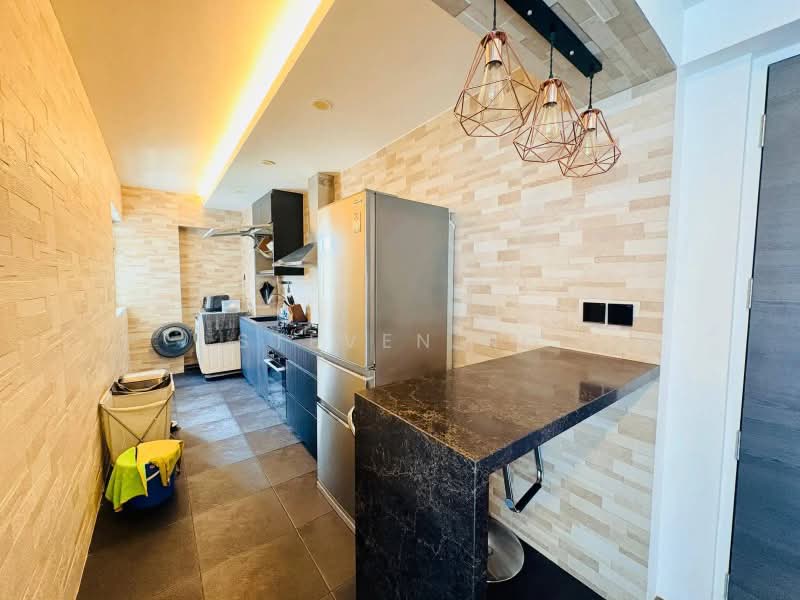 392 Bukit Batok West Avenue 5, 392 Bukit Batok West Avenue 5, 3 Bedrooms, 990 sqft, HDB Flat For Rent, by Steven NG, 500213940 - Kitchen - PropertyGuru.com.sg