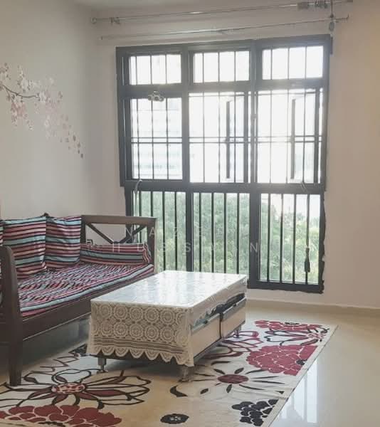 79A Toa Payoh Central, 79A Toa Payoh Central, 3 Bedrooms, 818 sqft, HDB Flat For Sale, by Nazeer Hussain, 500213943 - Living Room - PropertyGuru.com.sg
