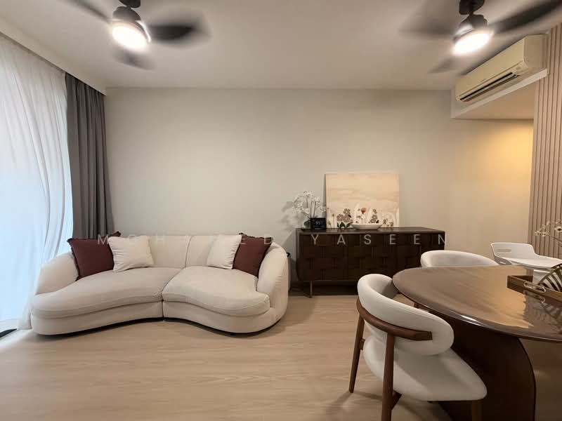 The Brownstone, 164 Canberra Drive, 3 Bedrooms, 915 sqft, Executive Condominium For Sale, by Mohamed Yaseen, 500213964 - Living Room - PropertyGuru.com.sg