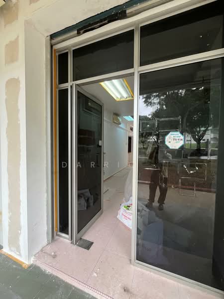 10 Chai Chee road, , 538 sqft, Shop / Shophouse For Sale, by Darrio ., 500213974 - Entrance - CommercialGuru.com.sg
