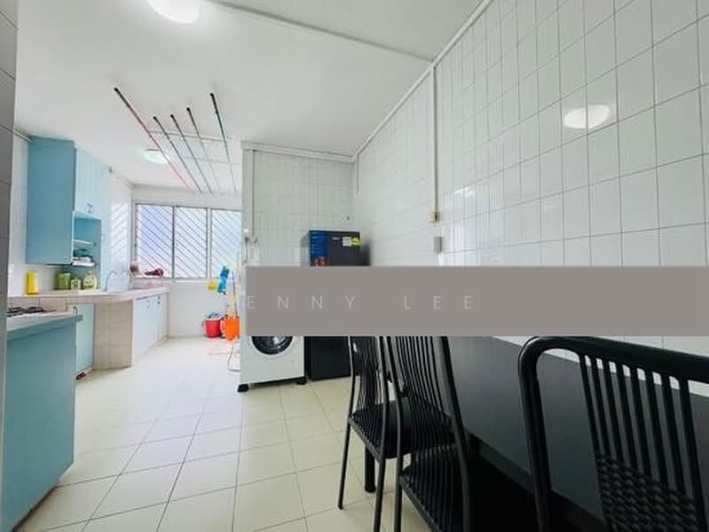913 Jurong West Street 91, 913 Jurong West Street 91, 3 Bedrooms, 1,119 sqft, HDB Flat For Sale, by Jenny Lee, 500213990 - Kitchen - PropertyGuru.com.sg