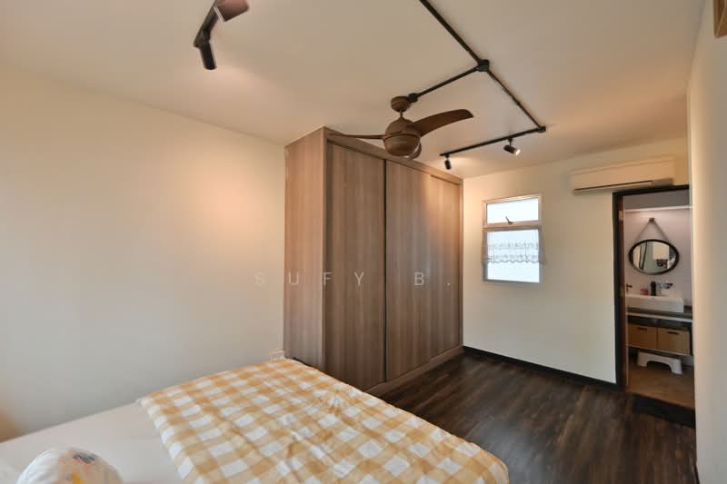 890B Woodlands Drive 50, 890B Woodlands Drive 50, 3 Bedrooms, 1,001 sqft, HDB Flat For Sale, by Sufy B., 500213999 - Master Bedroom - PropertyGuru.com.sg