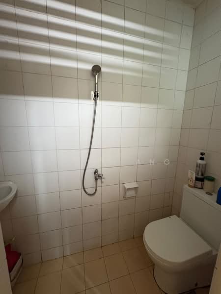 Duchess Crest, 84 Duchess Avenue, 3 Bedrooms, 1,561 sqft, Condominium For Rent, by Amelia Ang, 500214003 - PropertyGuru.com.sg