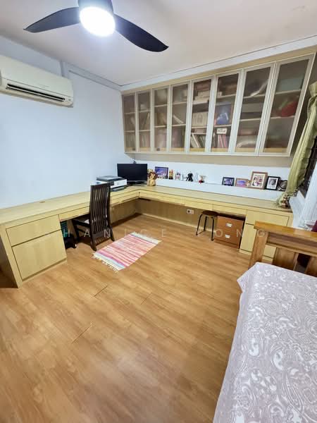 124 Jurong East Street 13, 124 Jurong East Street 13, Room Rental, 180 sqft, Condominium For Rent, by Shanice Yong, 500214007 - Study - PropertyGuru.com.sg