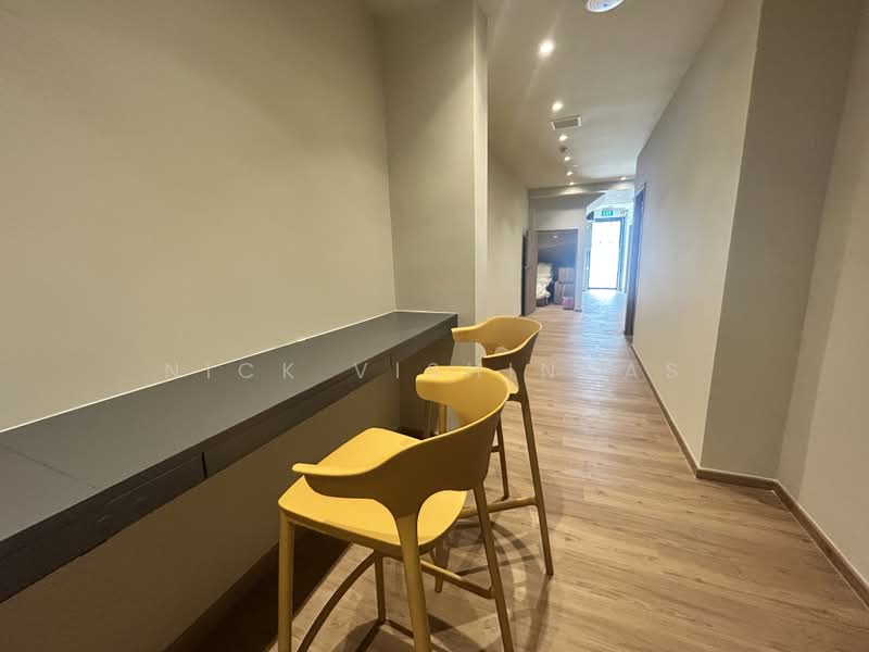 Coliwoo Student Hostel @ 608 Serangoon Road, 608 Serangoon Road, 1 Bedroom, 250 sqft, Apartment For Rent, by Nick Vishindas, 500214009 - Corridor - PropertyGuru.com.sg