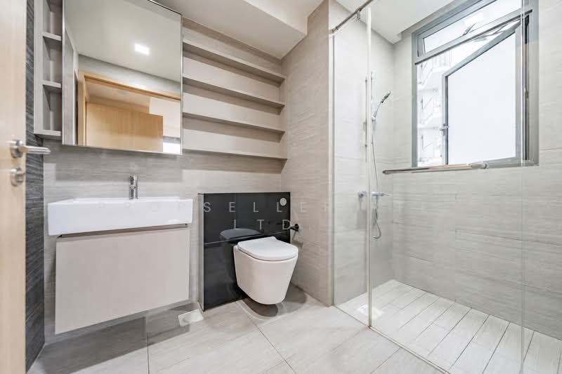 Parc Life, 37 Sembawang Crescent, 3 Bedrooms, 1,001 sqft, Executive Condominium For Sale, by KOH YONG JIAN, 500214010 - Bathroom - PropertyGuru.com.sg