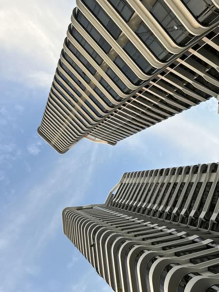 Trilight, 9 Newton Road, 4 Bedrooms, 5,802 sqft, Condominium For Sale, by Fion Cai, 500214015 - Exterior - PropertyGuru.com.sg