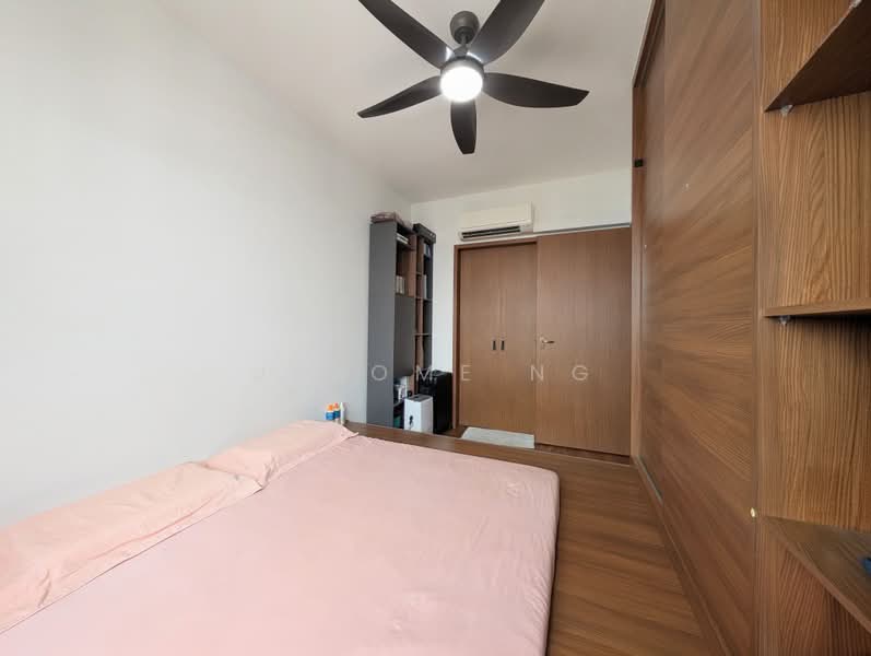 799A Woodlands Drive 60, 799A Woodlands Drive 60, 2 Bedrooms, 732 sqft, HDB Flat For Sale, by Jerome Ng, 500214019 - Master Bedroom view 2 - PropertyGuru.com.sg