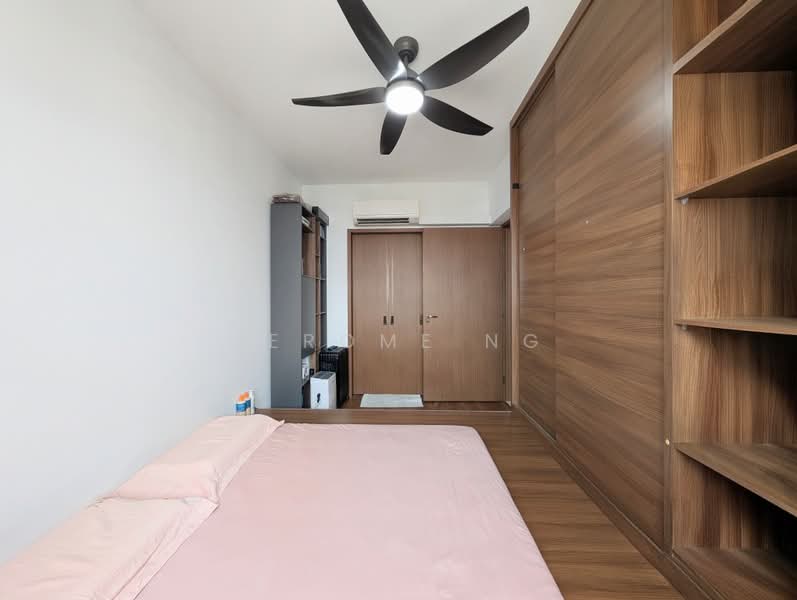 799A Woodlands Drive 60, 799A Woodlands Drive 60, 2 Bedrooms, 732 sqft, HDB Flat For Sale, by Jerome Ng, 500214019 - Master Bedroom view 1 - PropertyGuru.com.sg