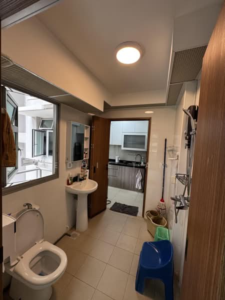 438B Bukit Batok West Avenue 8, 438B Bukit Batok West Avenue 8, 1 Bedroom, 506 sqft, HDB Flat For Sale, by Eddie Tan, 500214020 - Bathroom - PropertyGuru.com.sg