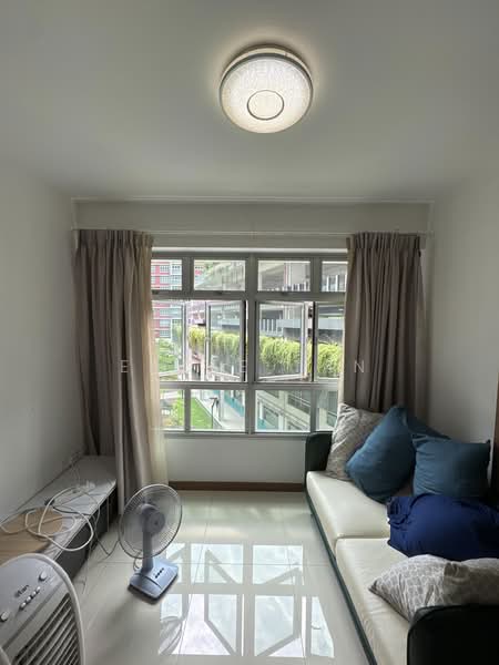 438B Bukit Batok West Avenue 8, 438B Bukit Batok West Avenue 8, 1 Bedroom, 506 sqft, HDB Flat For Sale, by Eddie Tan, 500214020 - Living Room - PropertyGuru.com.sg