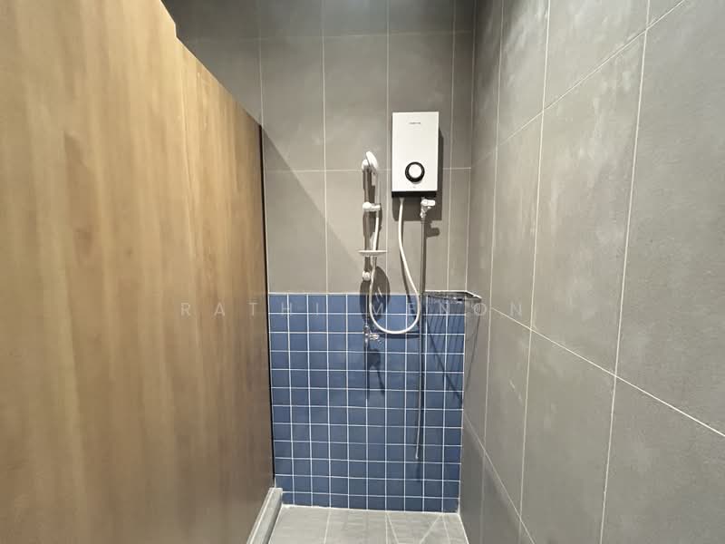 Sharing Accomodation @ Serangoon Road, 247 Lavender Street | 608 Serangoon Road, 1 Bedroom, 250 sqft, Apartment For Rent, by Rathi Menon, 500214022 - Bathroom - PropertyGuru.com.sg