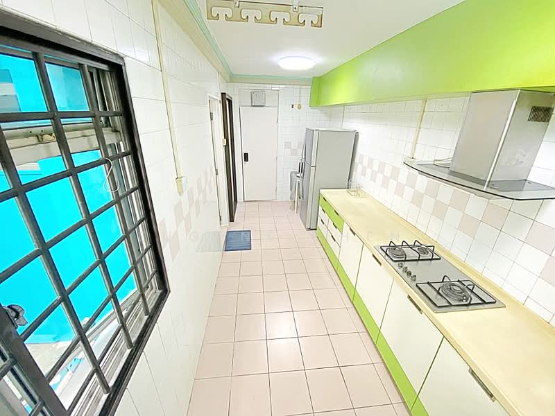 668A Jurong West Street 64, 668A Jurong West Street 64, 3 Bedrooms, 915 sqft, HDB Flat For Sale, by Eugene Chen, 500214025 - Kitchen - PropertyGuru.com.sg