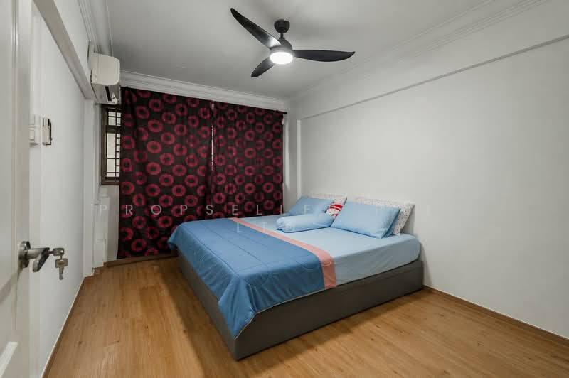 642 Ang Mo Kio Avenue 5, 642 Ang Mo Kio Avenue 5, 4 Bedrooms, 1,302 sqft, HDB Flat For Sale, by JOHN YEO, 500214039 - Bedroom - PropertyGuru.com.sg