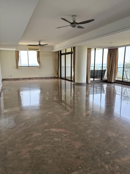 The Sovereign, 99 Meyer Road, 4 Bedrooms, 3,304 sqft, Condominium For Rent, by Radhika Prakash, 500214042 - Living Room - PropertyGuru.com.sg