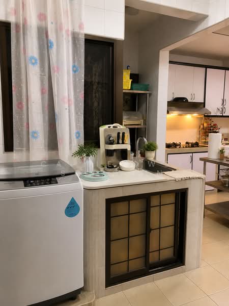 Teresa Ville, 1005 Lower Delta Road, Room Rental, 200 sqft, Condominium For Rent, by Callie Qwek Sor Chin, 500214052 - Kitchen - PropertyGuru.com.sg