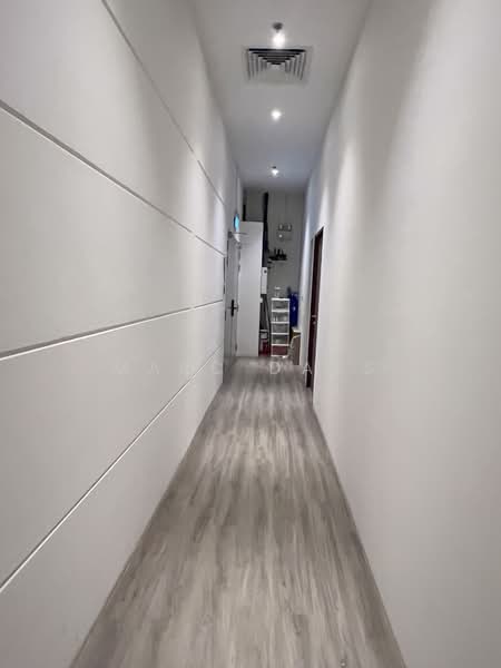 Mega@Woodlands, 39 Woodlands Close, 2,174 sqft, Light Industrial (B1) For Sale, by Marc Dass, 500214062 - Corridor - CommercialGuru.com.sg