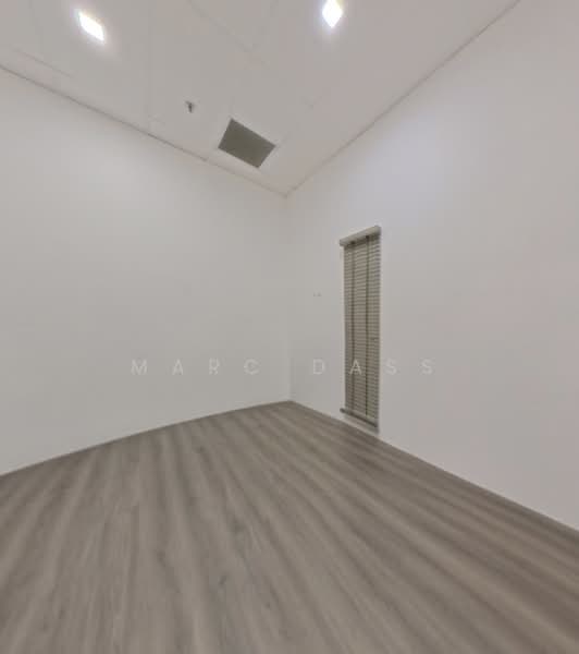 Mega@Woodlands, 39 Woodlands Close, 2,174 sqft, Light Industrial (B1) For Sale, by Marc Dass, 500214062 - Interior - CommercialGuru.com.sg