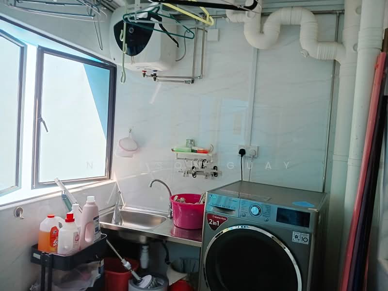 Master Bedroom available for rent in Jurong West area, 057, , Room Rental, 140 sqft, HDB Flat For Rent, by Nickson Guay, 500214068 - Labatory - PropertyGuru.com.sg