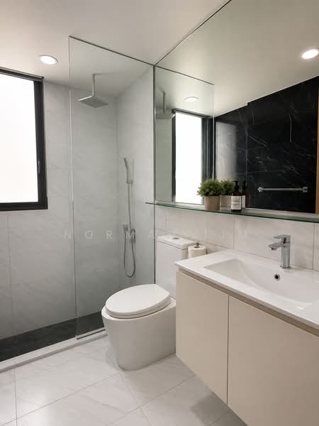 Seastrand, 1 Pasir Ris Link, 3 Bedrooms, 1,109 sqft, Condominium For Sale, by Norman Lim, 500214072 - Bathroom - PropertyGuru.com.sg