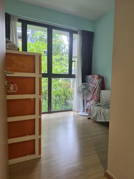 Parc Life, 25 Sembawang Crescent, 3 Bedrooms, 1,066 sqft, Executive Condominium For Sale, by Eric Yong, 500214081 - Living Room - PropertyGuru.com.sg