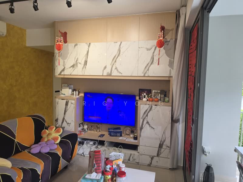 Parc Life, 25 Sembawang Crescent, 3 Bedrooms, 1,066 sqft, Executive Condominium For Sale, by Eric Yong, 500214081 - Living Room - PropertyGuru.com.sg