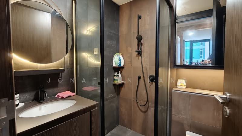 Mori, 223 Guillemard Road, 3 Bedrooms, 990 sqft, Condominium For Sale, by Jonathan Kang, 500214089 - Bathroom - PropertyGuru.com.sg