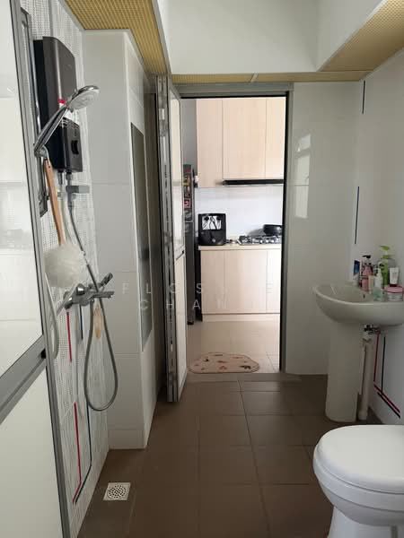 150A Corporation Drive, 150A Corporation Drive, Studio, 484 sqft, HDB Flat For Rent, by Flossie Chang, 500214092 - Bathroom - PropertyGuru.com.sg