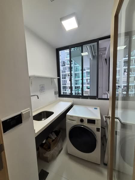 Esparina Residences, 113 Compassvale Bow, Studio, 400 sqft, Executive Condominium For Rent, by Alvin Tay, 500214099 - Washer Area - PropertyGuru.com.sg