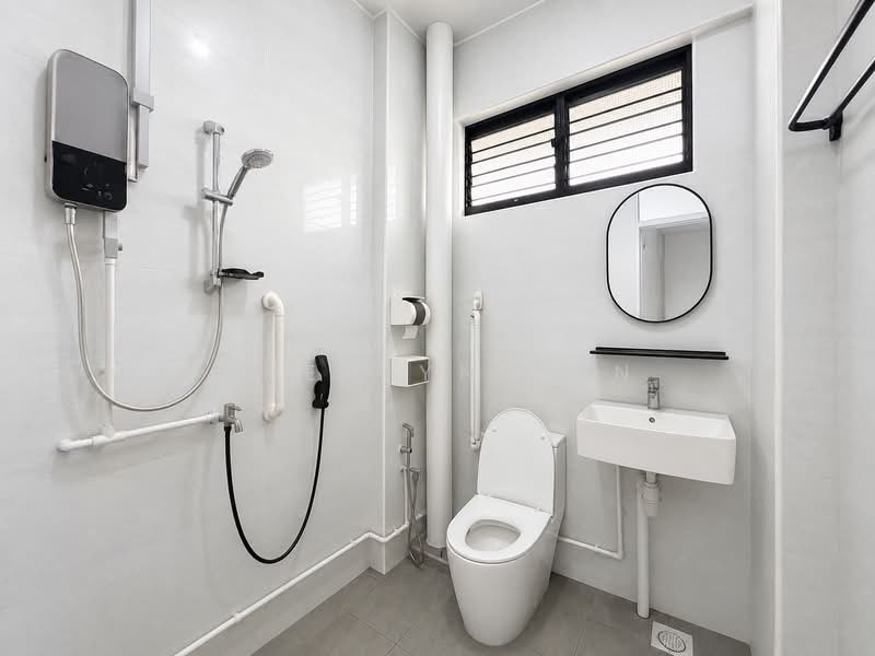 415 Saujana Road, 415 Saujana Road, 4 Bedrooms, 1,378 sqft, HDB Flat For Sale, by Cherlyn Tan, 500214102 - Bathroom - PropertyGuru.com.sg