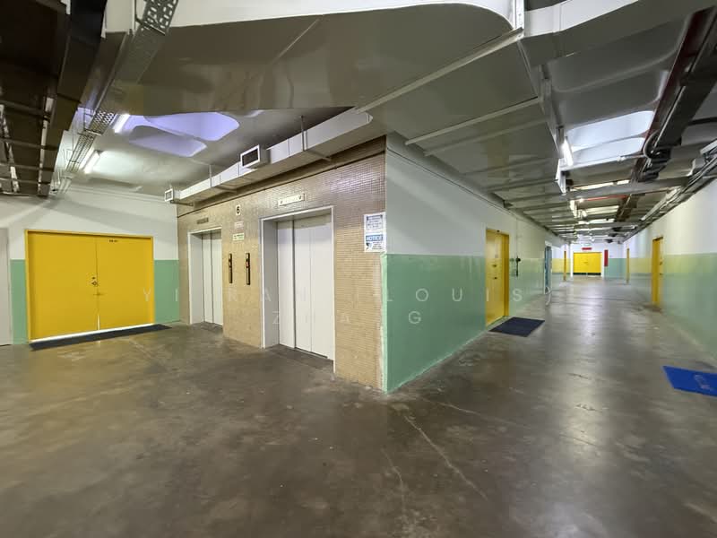 Valiant Industrial Building, 30 Kallang Pudding Road, 600 sqft, Light Industrial (B1) For Rent, by Yi Ran (Louis) Zhang, 500214112 - Corridor - CommercialGuru.com.sg