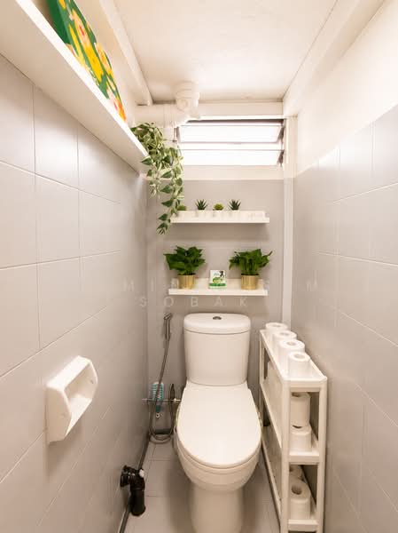 63 Kallang Bahru, 63 Kallang Bahru, 3 Bedrooms, 732 sqft, HDB Flat For Sale, by Dominic Sim Sobak, 500214115 - Bathroom - PropertyGuru.com.sg